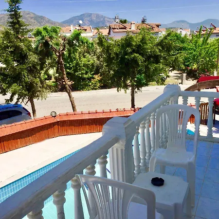 Apart-hotel Nehir 3*