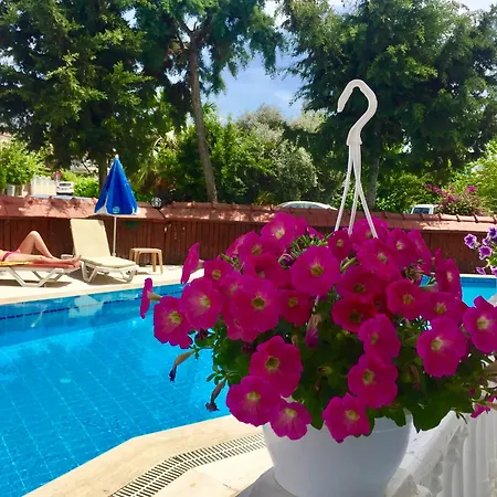 Nehir Apartahotel 3*